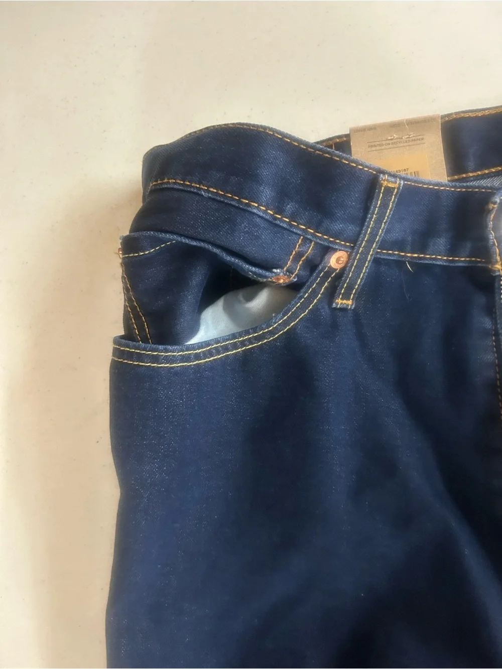 Levi's 514 36x30 Dark Blue Jeans with Gold Stitching